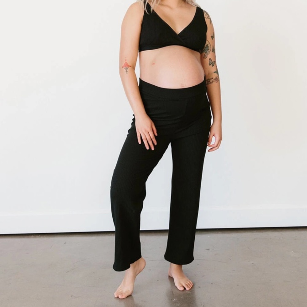 Storq maternity or postpartum crop pants